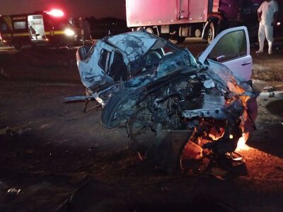Imagem da notícia Colisão frontal entre Carreta e Strada  deixa vítima ferida na MS 306 após Chapadão do Sul